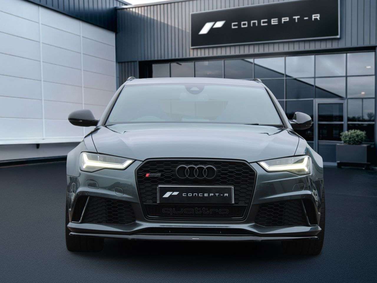 A 2015 AUDI RS6 AVANT 4.0 TFSI V8 Estate 5dr Petrol Tiptronic quattro Euro 6 (s/s) (560 ps) **ONL A 2015 AUDI RS6 AVANT 4.0 TFSI V8 Estate 5dr Petrol Tiptronic quattro Euro 6 (s/s) (560 ps) **ONL