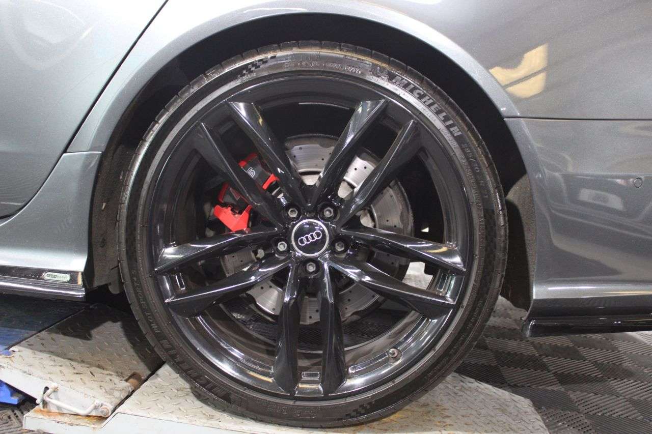 2015 AUDI RS6 AVANT 2015 AUDI RS6 AVANT