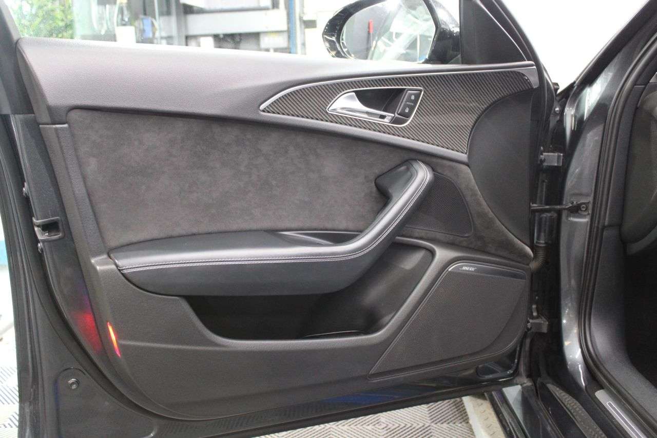 2015 AUDI RS6 AVANT 2015 AUDI RS6 AVANT