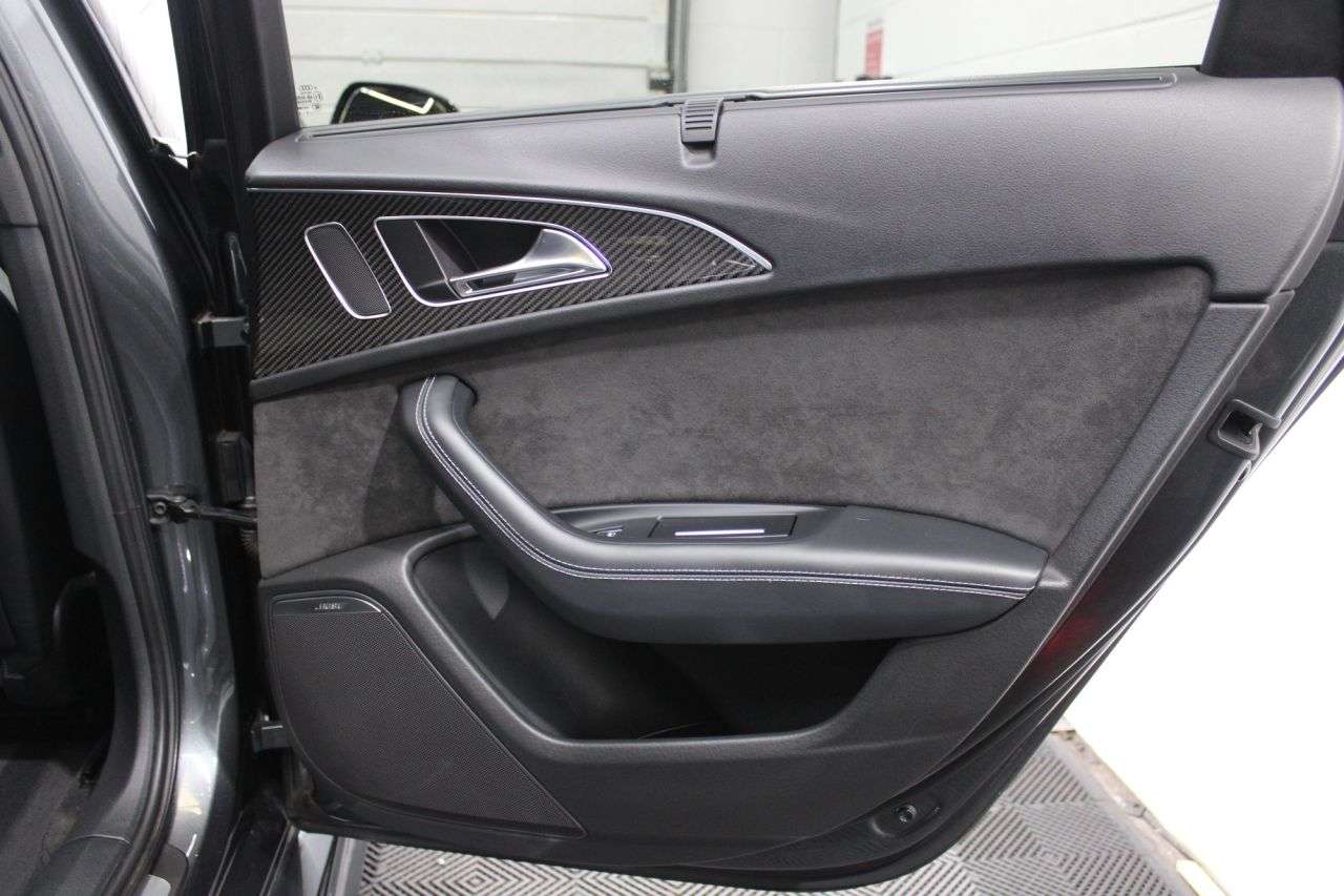 2015 AUDI RS6 AVANT 2015 AUDI RS6 AVANT