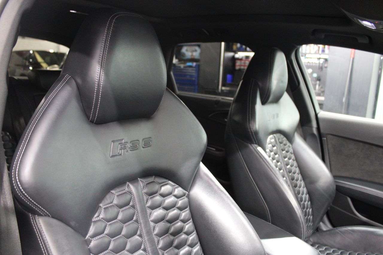 2015 AUDI RS6 AVANT 2015 AUDI RS6 AVANT