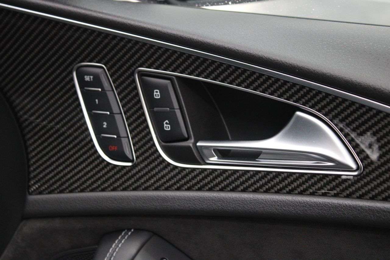 2015 AUDI RS6 AVANT 2015 AUDI RS6 AVANT