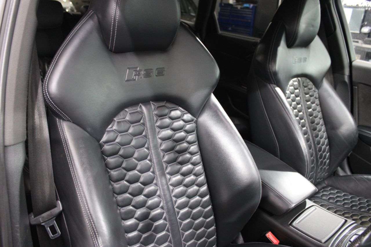 2015 AUDI RS6 AVANT 2015 AUDI RS6 AVANT