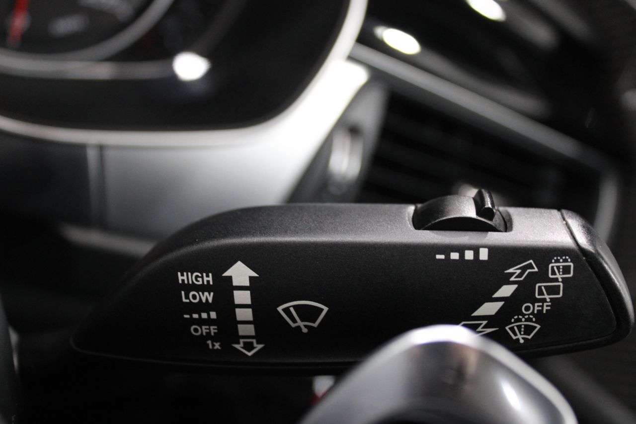 2015 AUDI RS6 AVANT 2015 AUDI RS6 AVANT