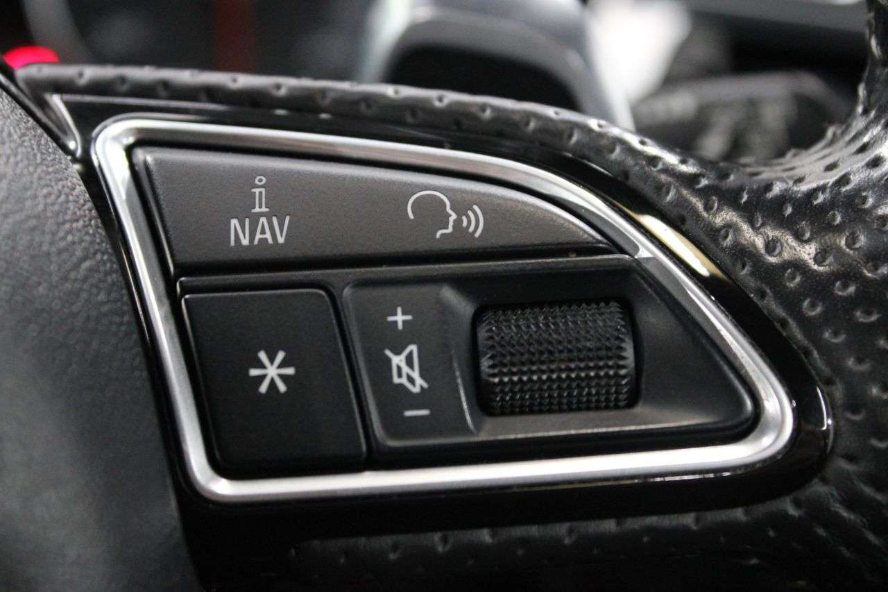 2015 AUDI RS6 AVANT 2015 AUDI RS6 AVANT