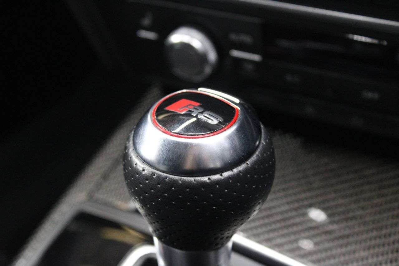 2015 AUDI RS6 AVANT 2015 AUDI RS6 AVANT