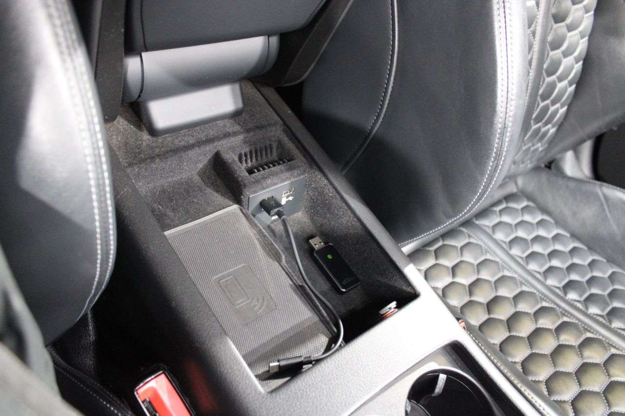 2015 AUDI RS6 AVANT 2015 AUDI RS6 AVANT