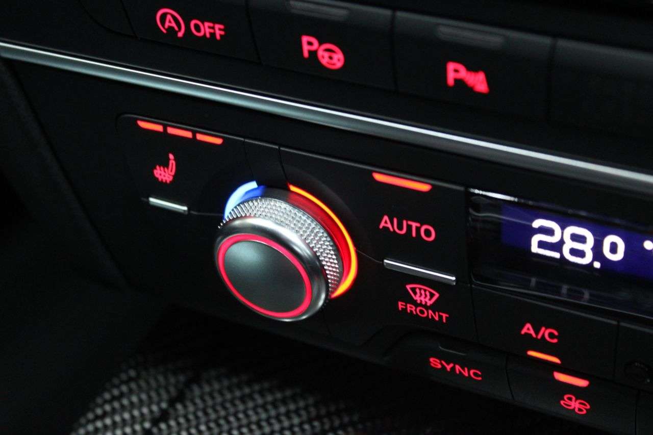 2015 AUDI RS6 AVANT 2015 AUDI RS6 AVANT