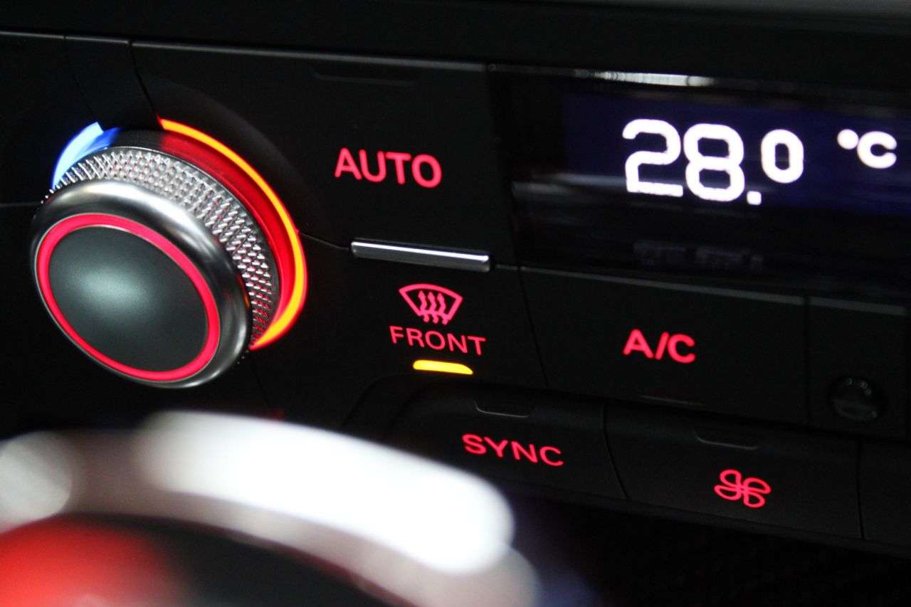 2015 AUDI RS6 AVANT 2015 AUDI RS6 AVANT