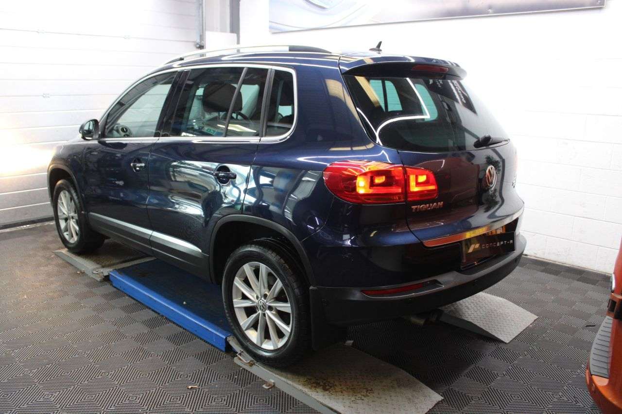 2011 VOLKSWAGEN TIGUAN 2011 VOLKSWAGEN TIGUAN