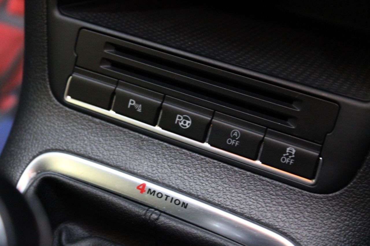 2011 VOLKSWAGEN TIGUAN 2011 VOLKSWAGEN TIGUAN