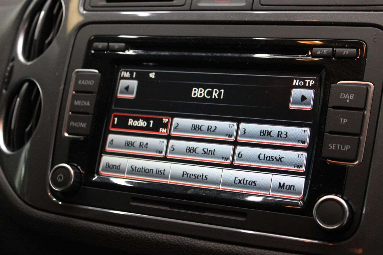 2011 VOLKSWAGEN TIGUAN 2011 VOLKSWAGEN TIGUAN