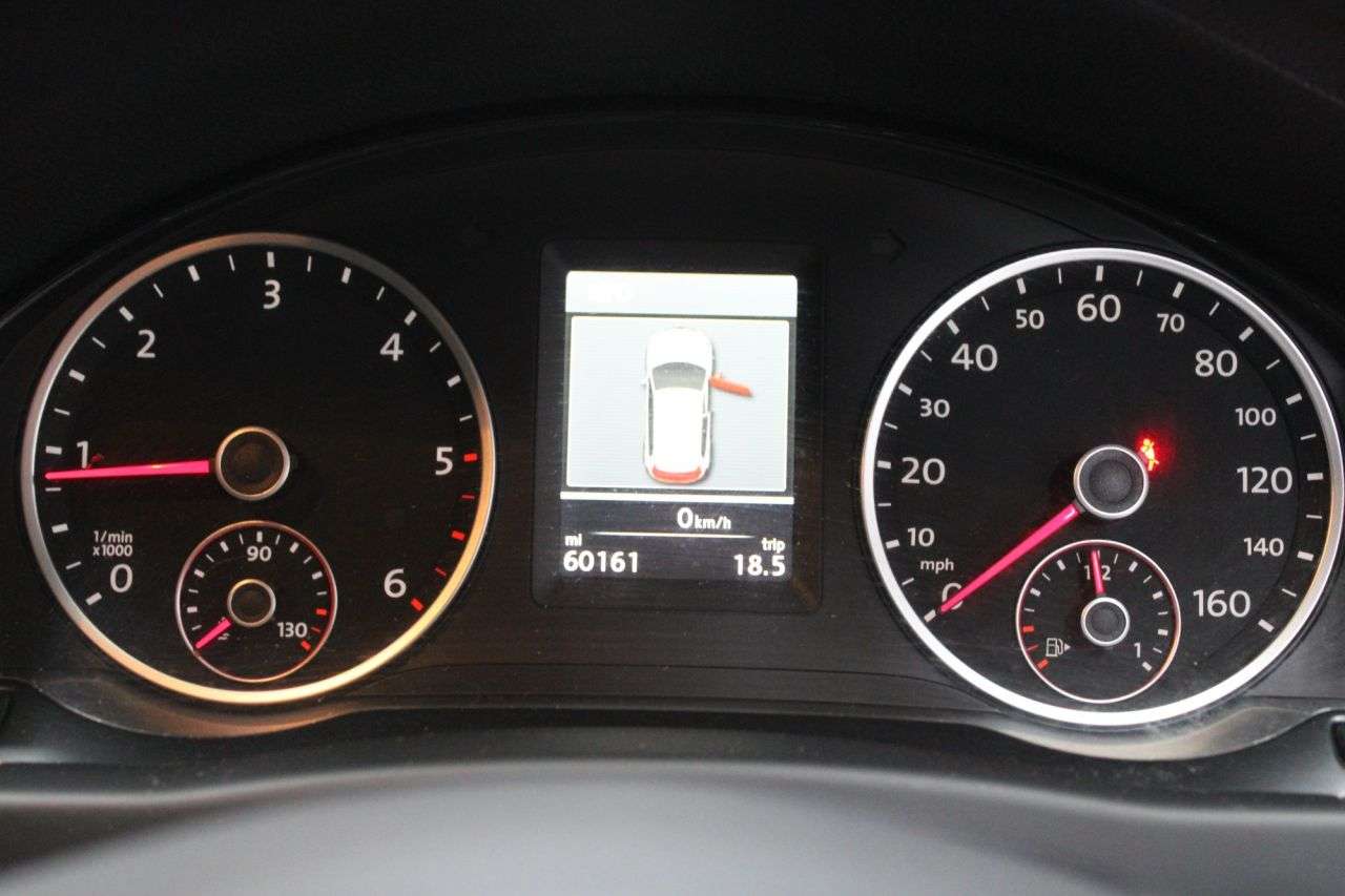 2011 VOLKSWAGEN TIGUAN 2011 VOLKSWAGEN TIGUAN