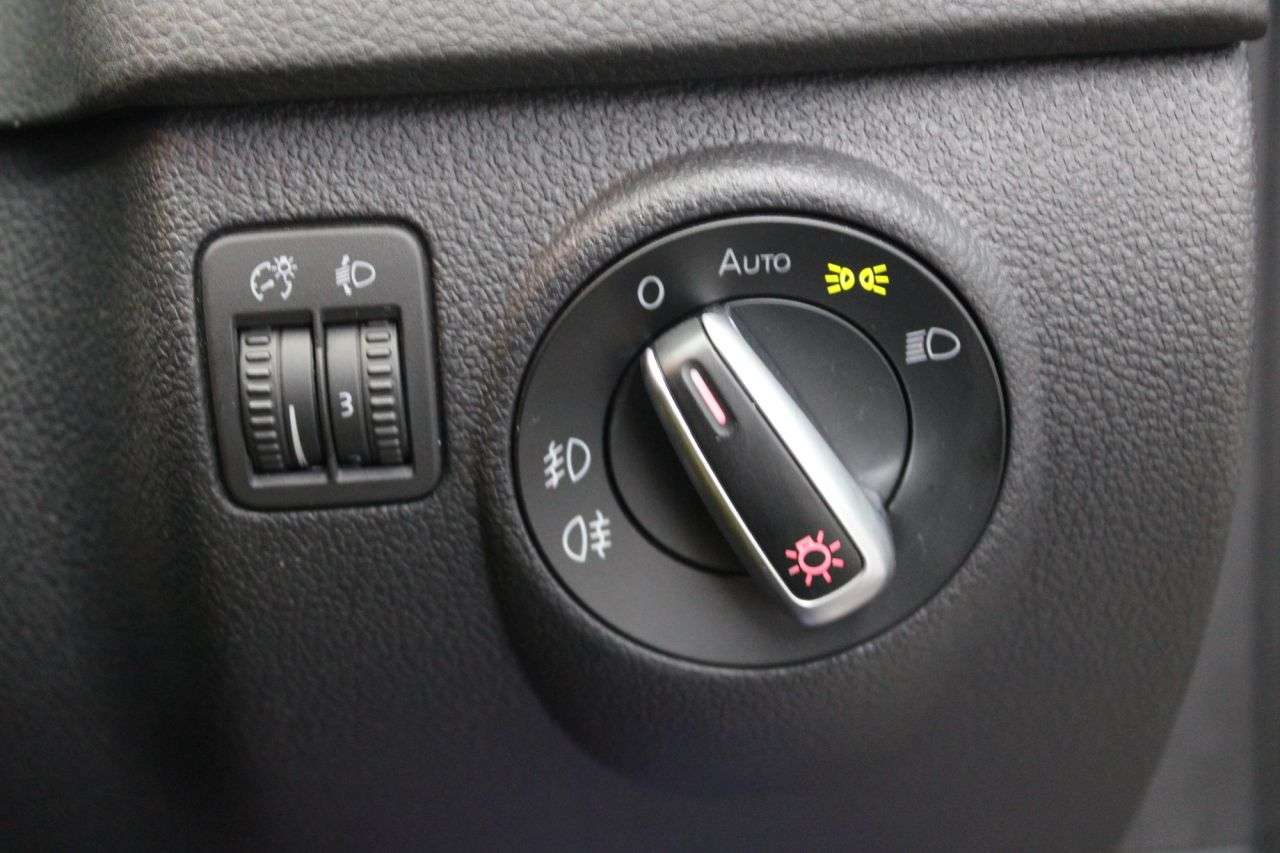 2011 VOLKSWAGEN TIGUAN 2011 VOLKSWAGEN TIGUAN