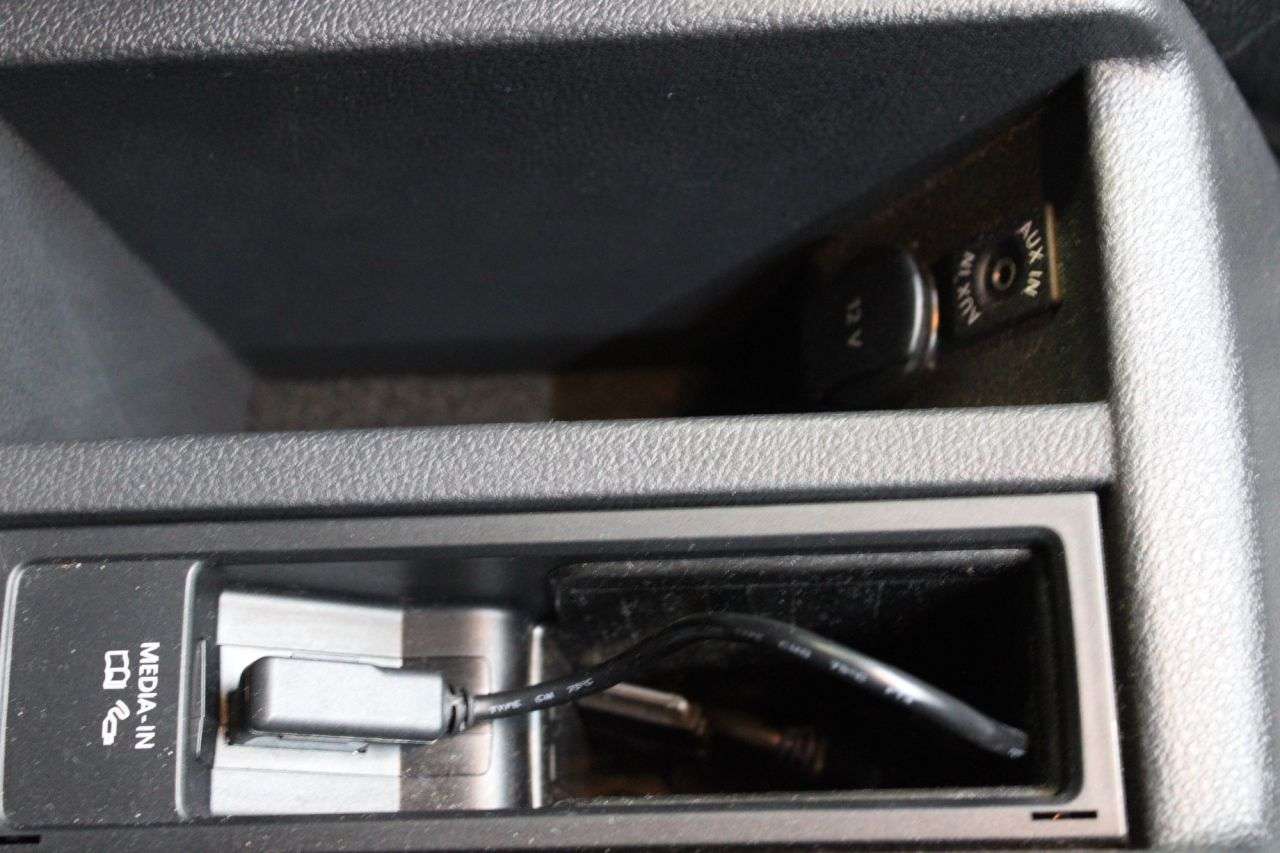 2011 VOLKSWAGEN TIGUAN 2011 VOLKSWAGEN TIGUAN