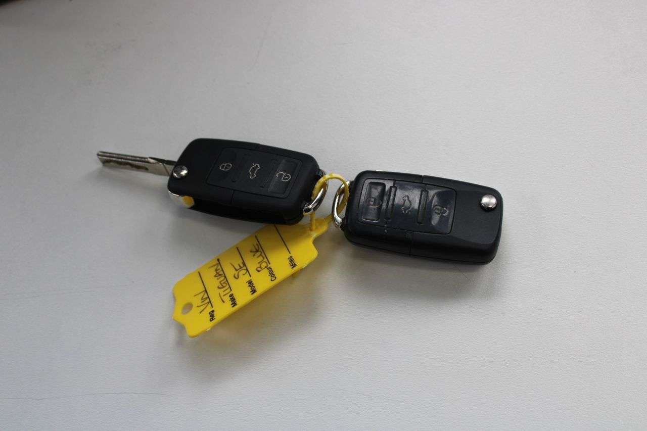 2011 VOLKSWAGEN TIGUAN 2011 VOLKSWAGEN TIGUAN