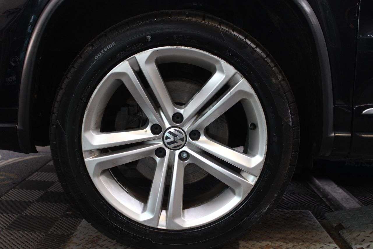 2015 VOLKSWAGEN TIGUAN 2015 VOLKSWAGEN TIGUAN