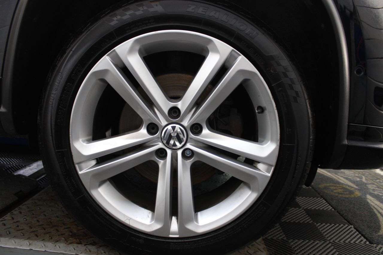 2015 VOLKSWAGEN TIGUAN 2015 VOLKSWAGEN TIGUAN