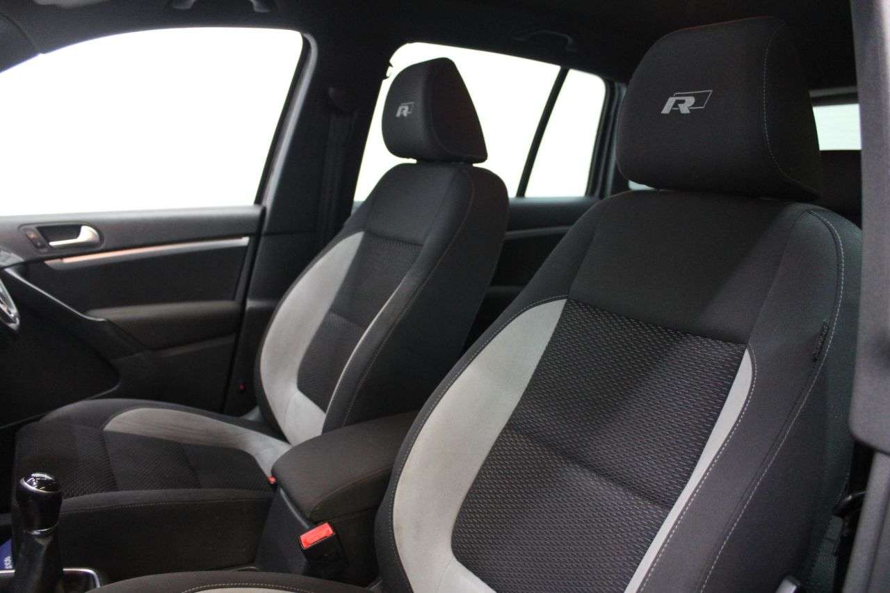 2015 VOLKSWAGEN TIGUAN 2015 VOLKSWAGEN TIGUAN