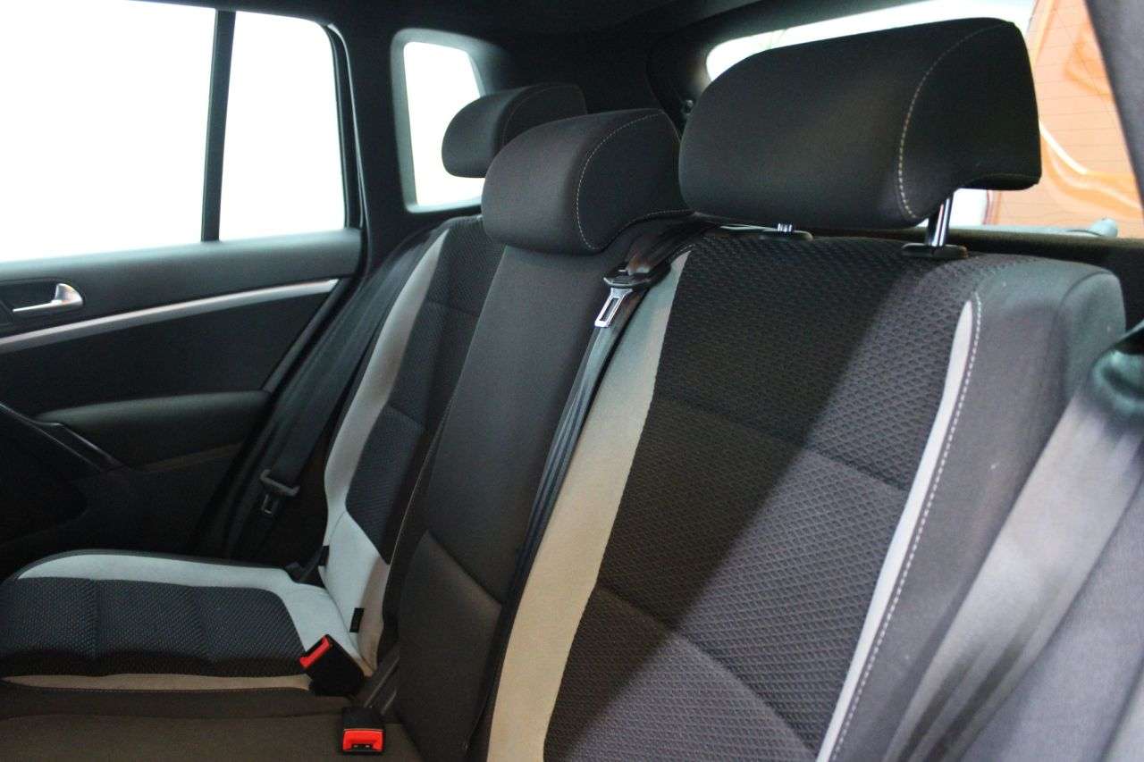 2015 VOLKSWAGEN TIGUAN 2015 VOLKSWAGEN TIGUAN