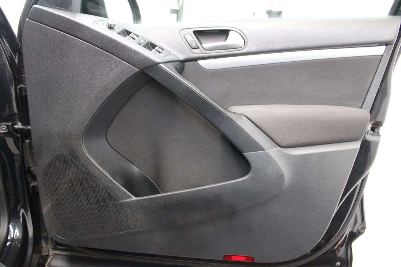 2015 VOLKSWAGEN TIGUAN 2015 VOLKSWAGEN TIGUAN