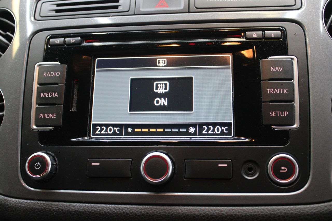 2015 VOLKSWAGEN TIGUAN 2015 VOLKSWAGEN TIGUAN