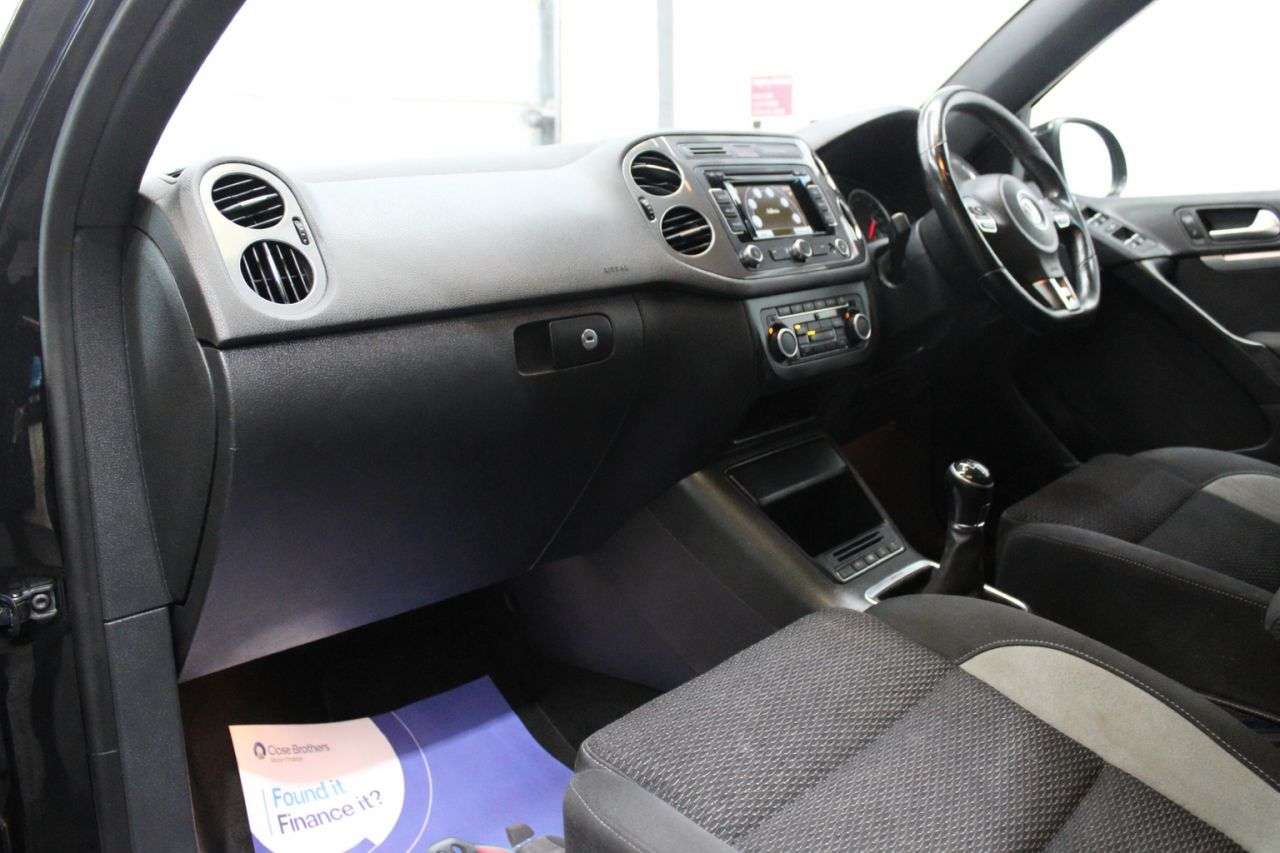 2015 VOLKSWAGEN TIGUAN 2015 VOLKSWAGEN TIGUAN