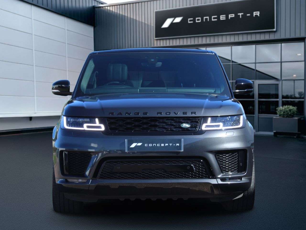 A 2022 LAND ROVER RANGE ROVER SPORT 2.0 P400e 13.1kWh HSE Dynamic Black SUV 5dr Petrol Plug-in Hybrid Auto 4WD A 2022 LAND ROVER RANGE ROVER SPORT 2.0 P400e 13.1kWh HSE Dynamic Black SUV 5dr Petrol Plug-in Hybrid Auto 4WD