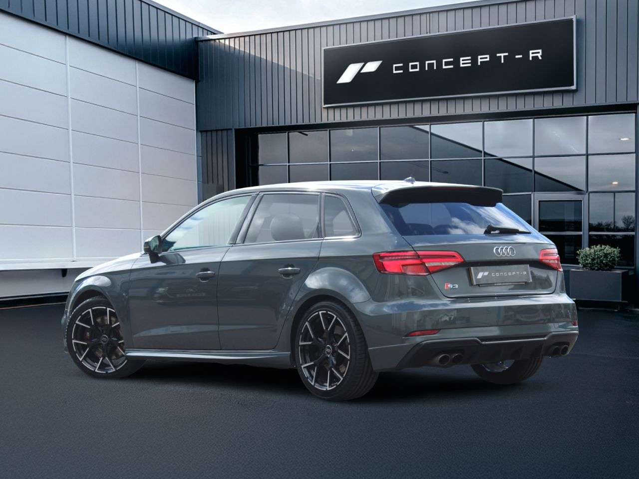 A 2017 AUDI S3 2.0 TFSI Black Edition Sportback 5dr Petrol S Tronic quattro Euro 6 (s/s) ( A 2017 AUDI S3 2.0 TFSI Black Edition Sportback 5dr Petrol S Tronic quattro Euro 6 (s/s) (