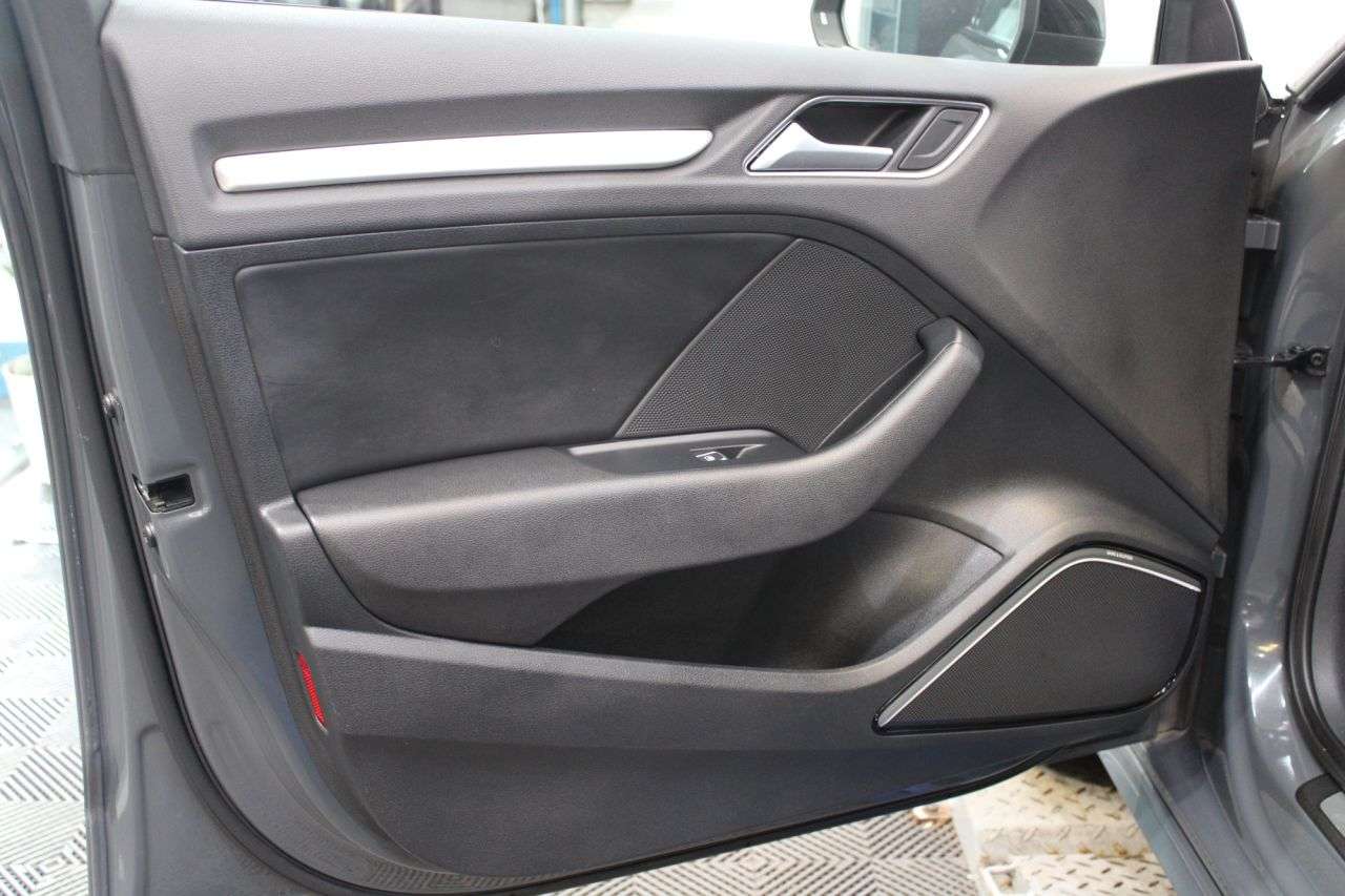 2017 AUDI S3 2017 AUDI S3