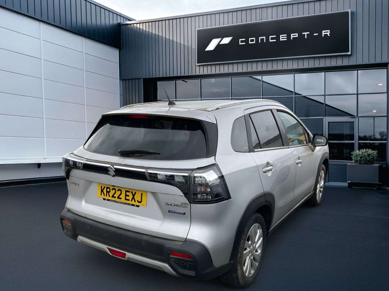 A 2022 SUZUKI S-CROSS 1.4 Boosterjet MHEV Motion SUV 5dr Petrol Hybrid Manual Euro 6 (s/s) (129 p A 2022 SUZUKI S-CROSS 1.4 Boosterjet MHEV Motion SUV 5dr Petrol Hybrid Manual Euro 6 (s/s) (129 p