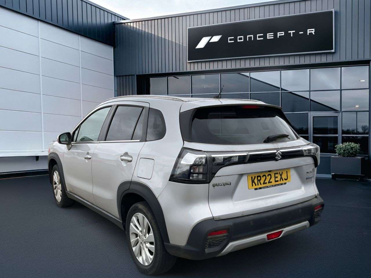 A 2022 SUZUKI S-CROSS 1.4 Boosterjet MHEV Motion SUV 5dr Petrol Hybrid Manual Euro 6 (s/s) (129 p A 2022 SUZUKI S-CROSS 1.4 Boosterjet MHEV Motion SUV 5dr Petrol Hybrid Manual Euro 6 (s/s) (129 p