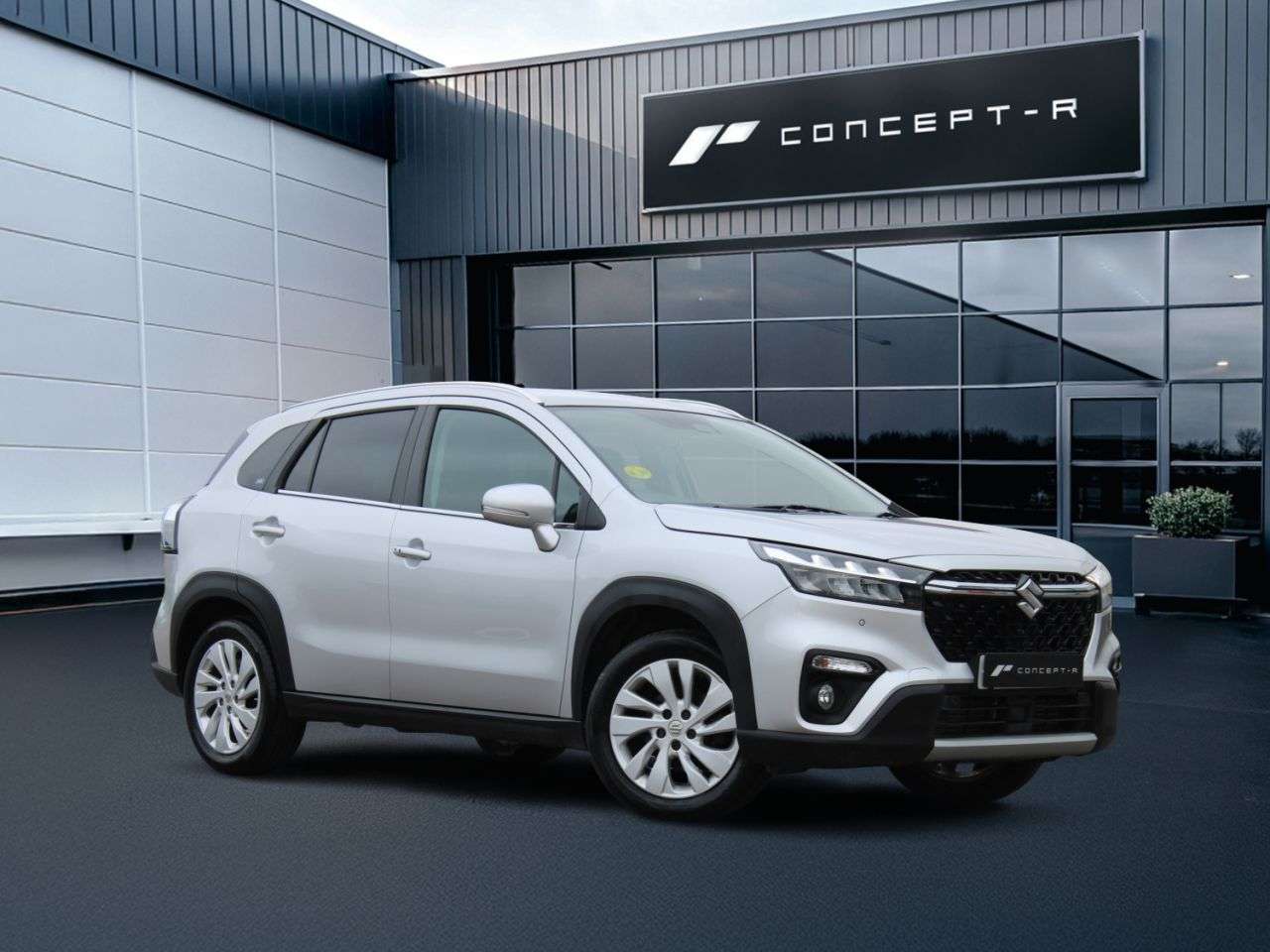 A 2022 SUZUKI S-CROSS 1.4 Boosterjet MHEV Motion SUV 5dr Petrol Hybrid Manual Euro 6 (s/s) (129 p A 2022 SUZUKI S-CROSS 1.4 Boosterjet MHEV Motion SUV 5dr Petrol Hybrid Manual Euro 6 (s/s) (129 p