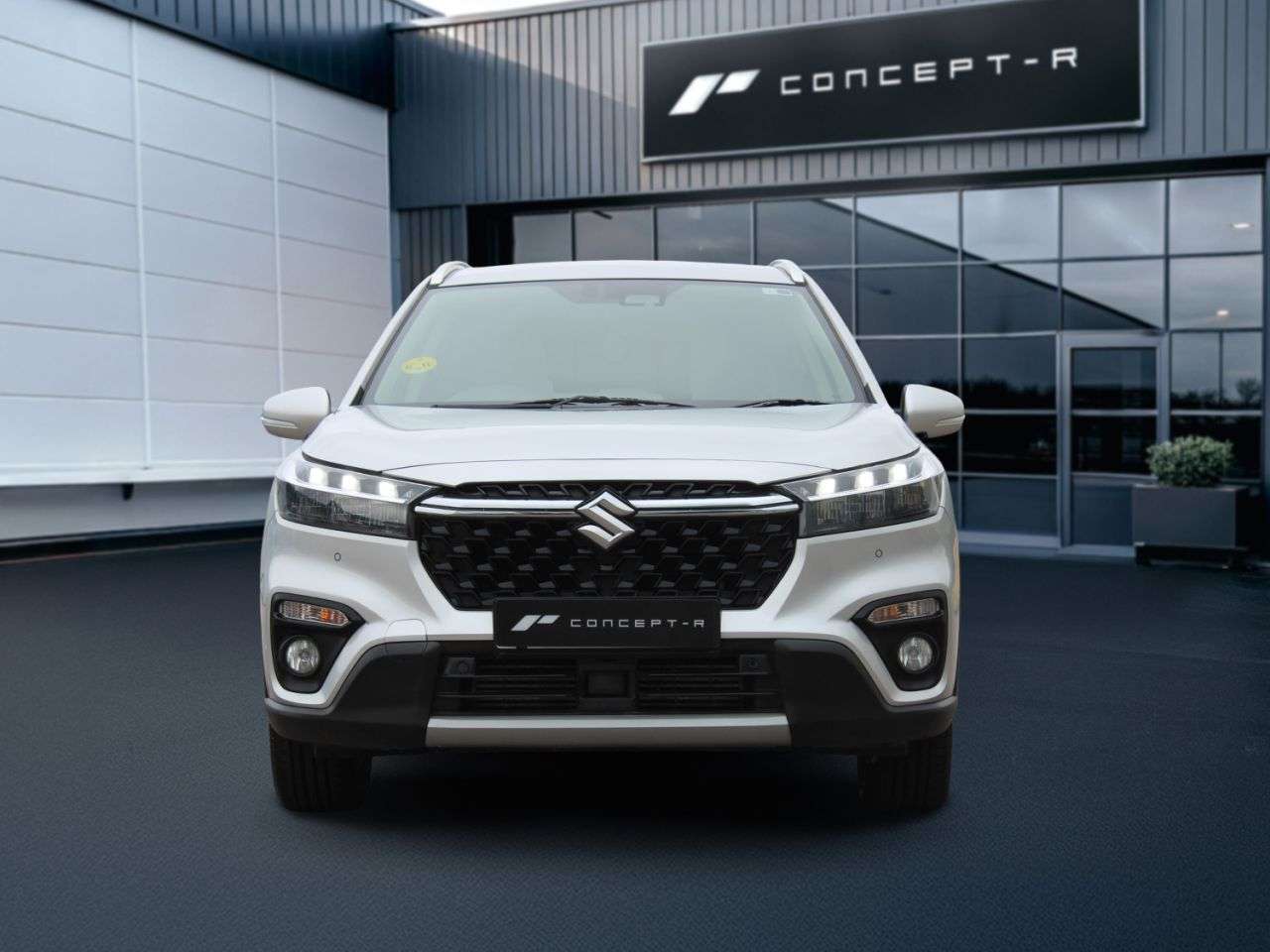 A 2022 SUZUKI S-CROSS 1.4 Boosterjet MHEV Motion SUV 5dr Petrol Hybrid Manual Euro 6 (s/s) (129 p A 2022 SUZUKI S-CROSS 1.4 Boosterjet MHEV Motion SUV 5dr Petrol Hybrid Manual Euro 6 (s/s) (129 p