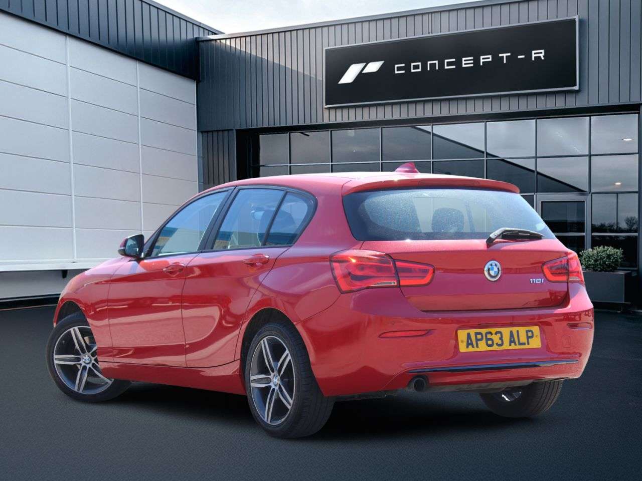 A 2016 BMW 1 SERIES 1.5 118i Sport Hatchback 5dr Petrol Manual Euro 6 (s/s) (136 ps) ***SERVICE A 2016 BMW 1 SERIES 1.5 118i Sport Hatchback 5dr Petrol Manual Euro 6 (s/s) (136 ps) ***SERVICE