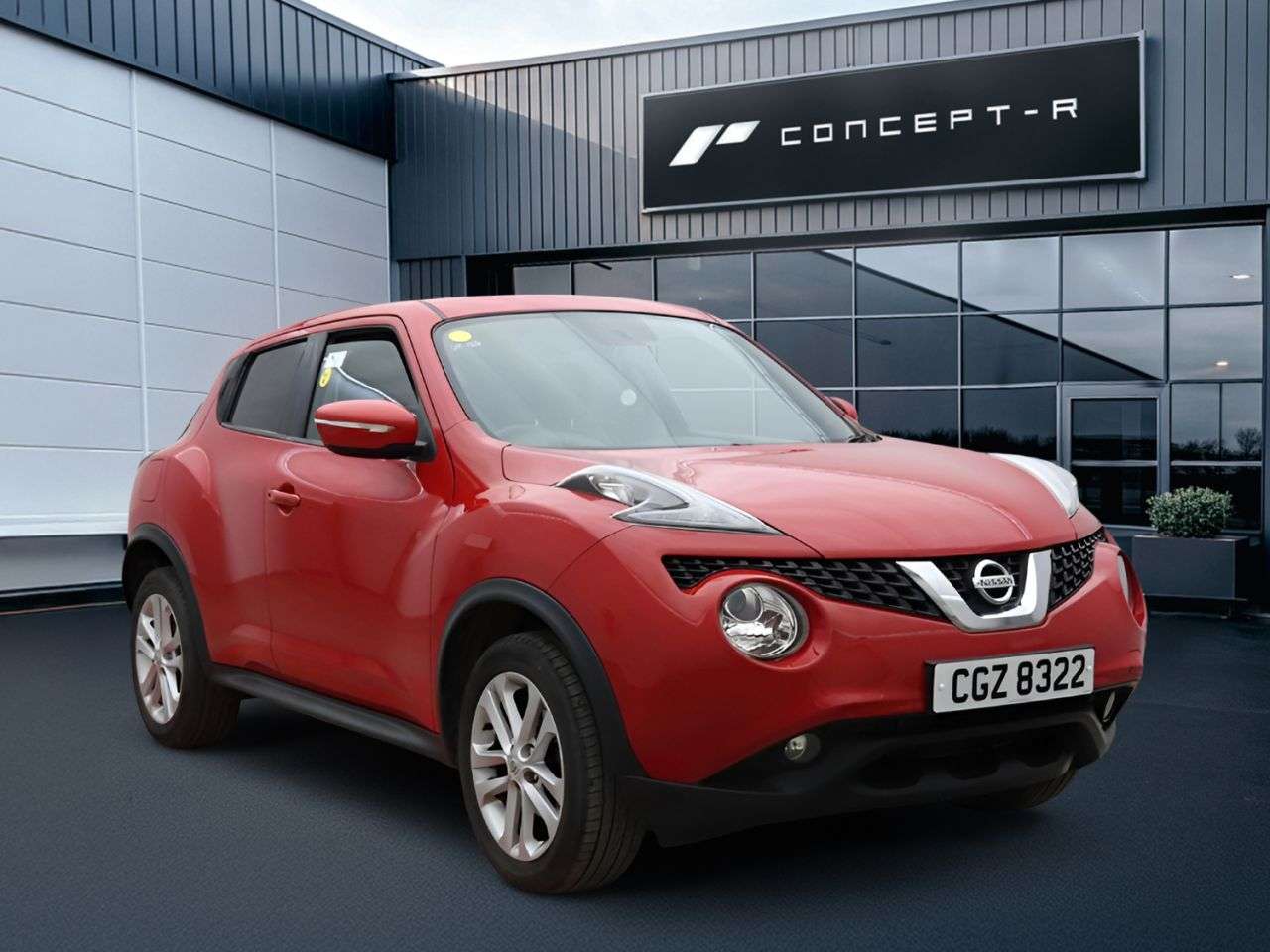 A 2016 NISSAN JUKE 1.2 DIG-T Acenta SUV 5dr Petrol Manual Euro 6 (s/s) (115 ps) ++ FREE AND NA A 2016 NISSAN JUKE 1.2 DIG-T Acenta SUV 5dr Petrol Manual Euro 6 (s/s) (115 ps) ++ FREE AND NA
