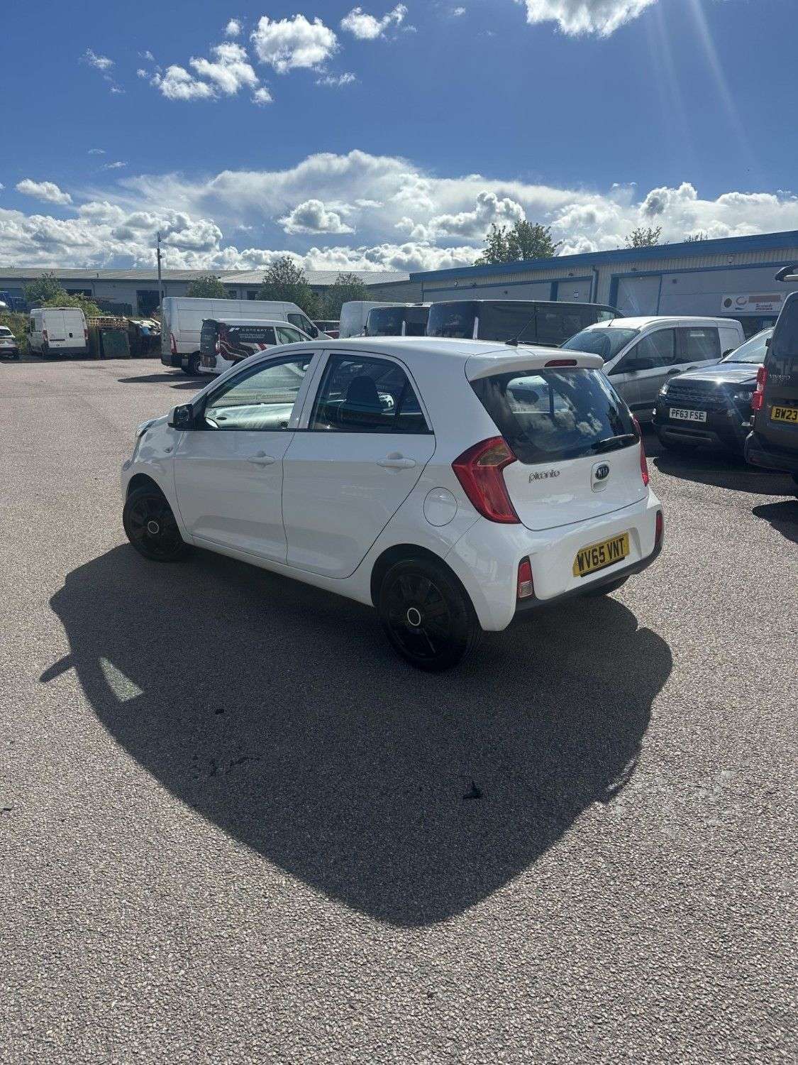 A 2015 KIA PICANTO 1.0 1 Air Hatchback 5dr Petrol Manual Euro 6 (65 bhp) ***ONLY £20 ROAD TAX* A 2015 KIA PICANTO 1.0 1 Air Hatchback 5dr Petrol Manual Euro 6 (65 bhp) ***ONLY £20 ROAD TAX*