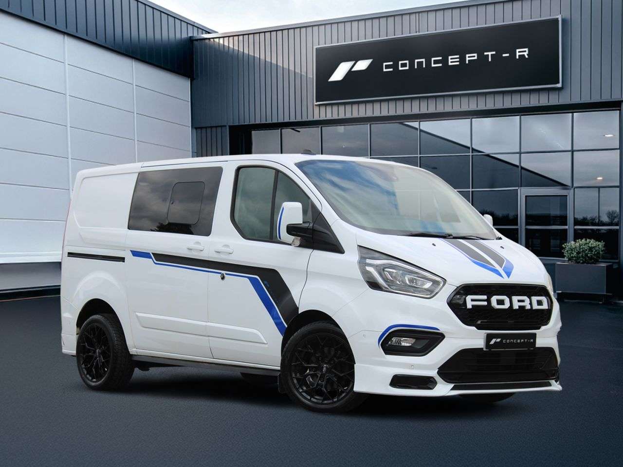 A 2021 FORD TRANSIT CUSTOM 2.0 320 EcoBlue Limited Crew Van Double Cab 5dr Diesel Manual L1 H1 Euro 6 A 2021 FORD TRANSIT CUSTOM 2.0 320 EcoBlue Limited Crew Van Double Cab 5dr Diesel Manual L1 H1 Euro 6