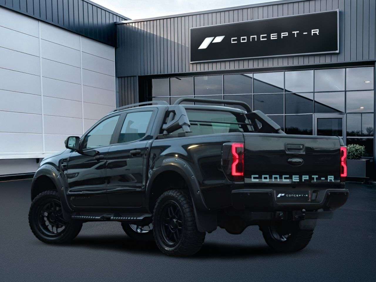 A 2018 FORD RANGER 2.2 TDCi Black Edition Pickup Double Cab 4dr Diesel Manual 4WD Euro 6 (s/s) A 2018 FORD RANGER 2.2 TDCi Black Edition Pickup Double Cab 4dr Diesel Manual 4WD Euro 6 (s/s)