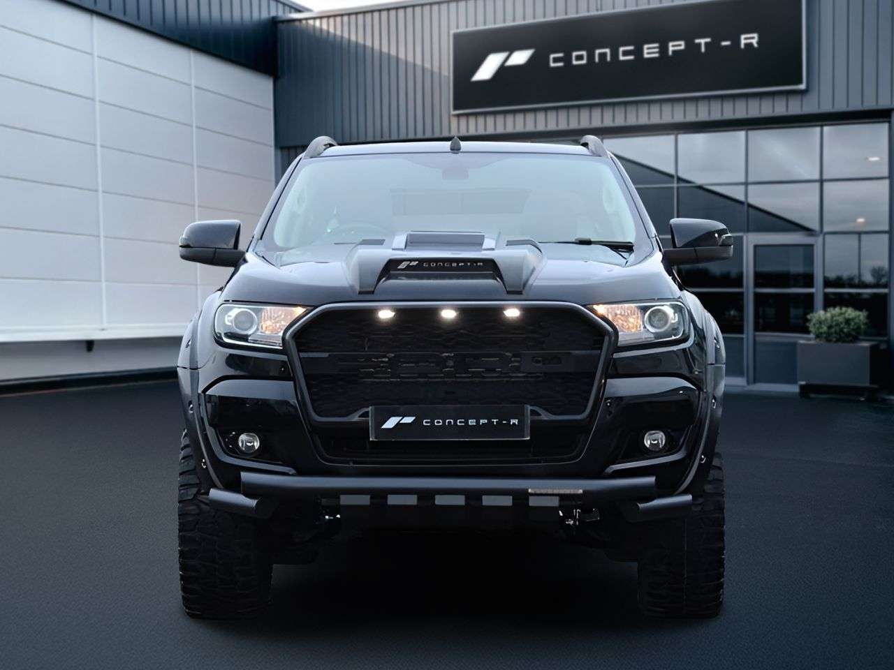 A 2018 FORD RANGER 2.2 TDCi Black Edition Pickup Double Cab 4dr Diesel Manual 4WD Euro 6 (s/s) A 2018 FORD RANGER 2.2 TDCi Black Edition Pickup Double Cab 4dr Diesel Manual 4WD Euro 6 (s/s)