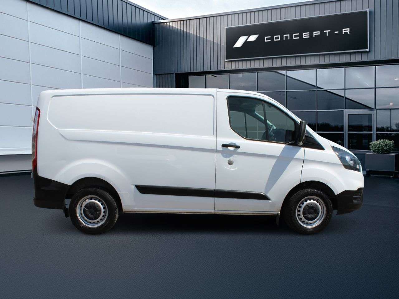 A 2019 FORD TRANSIT CUSTOM 2.0 300 EcoBlue Panel Van 5dr Diesel Manual L1 H1 Euro 6 (105 ps) ***12 MON A 2019 FORD TRANSIT CUSTOM 2.0 300 EcoBlue Panel Van 5dr Diesel Manual L1 H1 Euro 6 (105 ps) ***12 MON