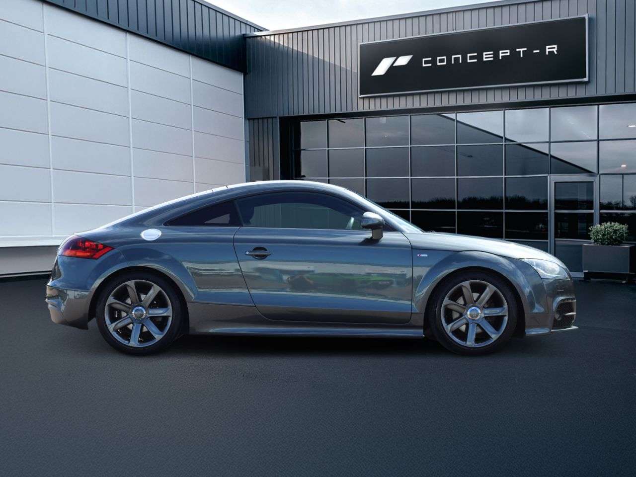 A 2012 AUDI TT 2.0 TDI Black Edition Coupe 3dr Diesel Manual quattro Euro 5 (170 ps) ***FU A 2012 AUDI TT 2.0 TDI Black Edition Coupe 3dr Diesel Manual quattro Euro 5 (170 ps) ***FU