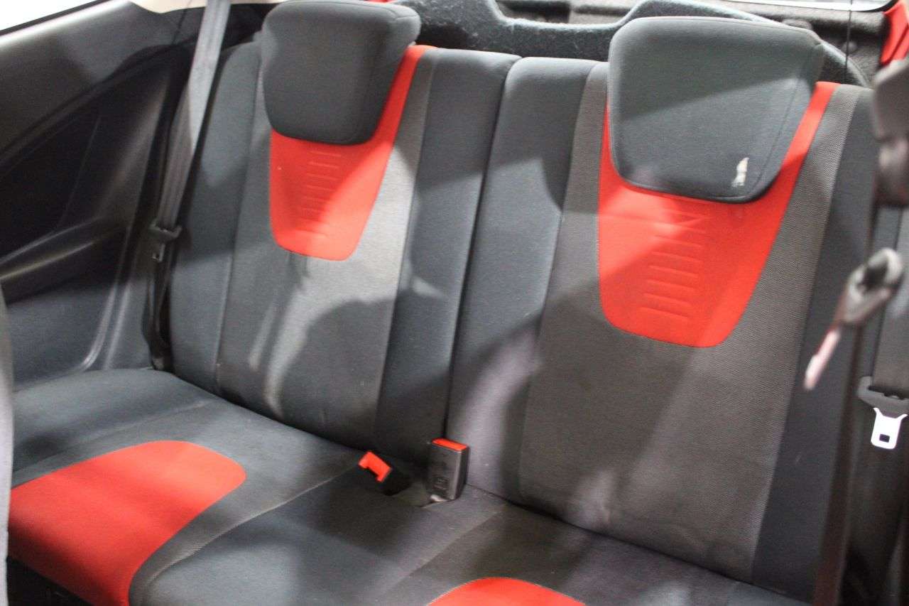 2011 FORD KA 2011 FORD KA