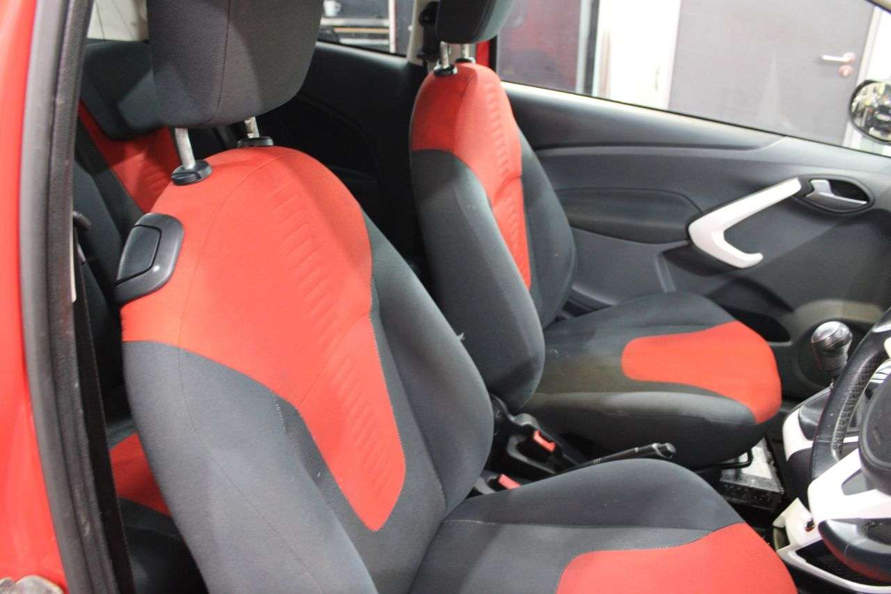 2011 FORD KA 2011 FORD KA