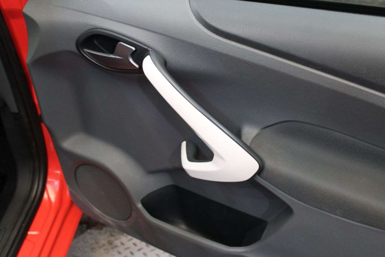 2011 FORD KA 2011 FORD KA