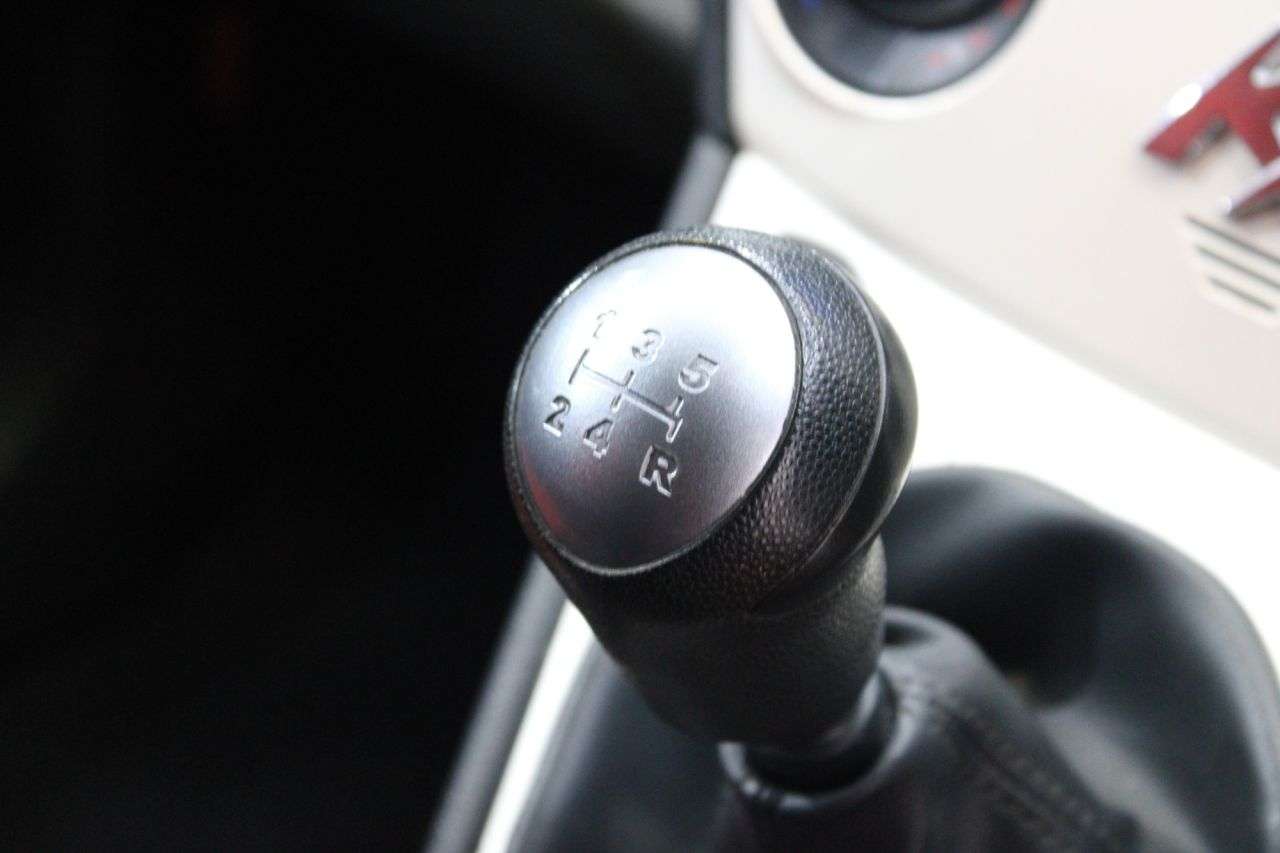 2011 FORD KA 2011 FORD KA