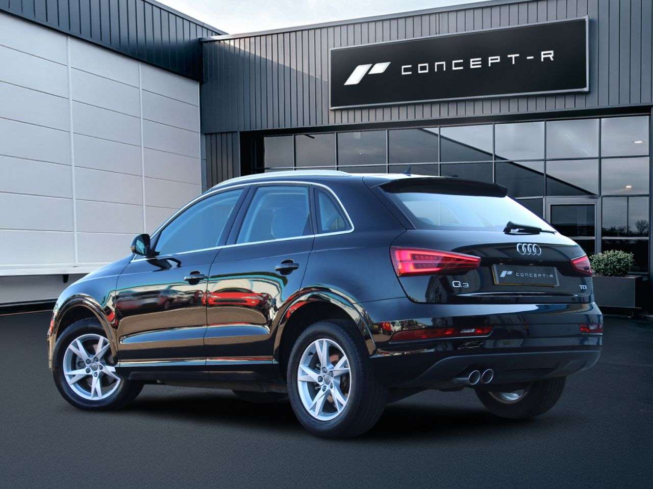 A 2017 AUDI Q3 2.0 TDI SE SUV 5dr Diesel Manual Euro 6 (s/s) (150 ps) ***FULL SERVICE HIST A 2017 AUDI Q3 2.0 TDI SE SUV 5dr Diesel Manual Euro 6 (s/s) (150 ps) ***FULL SERVICE HIST