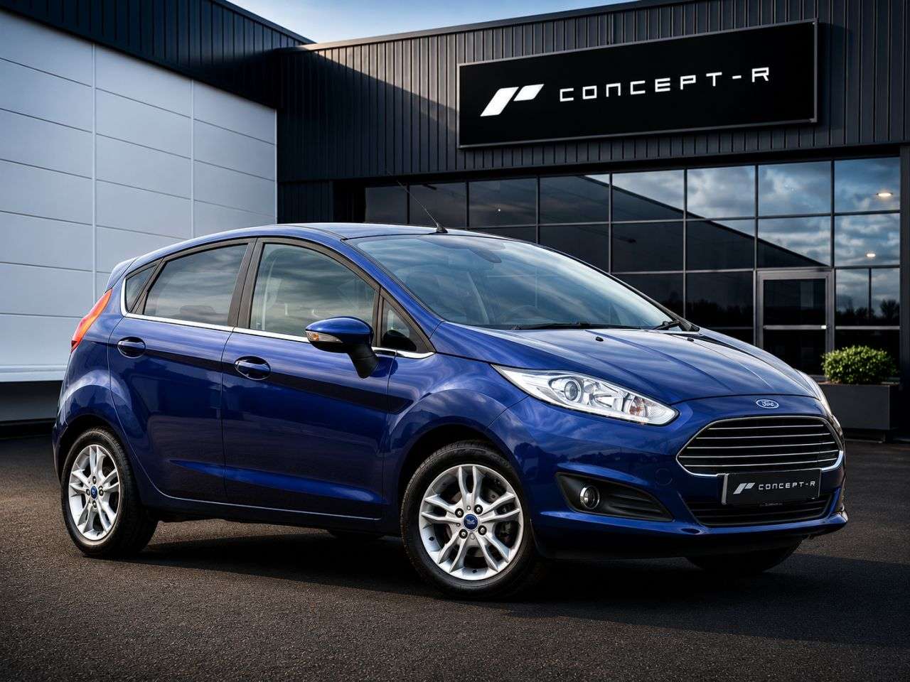 A 2015 FORD FIESTA 1.0 Zetec Hatchback 5dr Petrol Manual Euro 6 (s/s) (80 ps) ***ONLY 1 FORMER A 2015 FORD FIESTA 1.0 Zetec Hatchback 5dr Petrol Manual Euro 6 (s/s) (80 ps) ***ONLY 1 FORMER