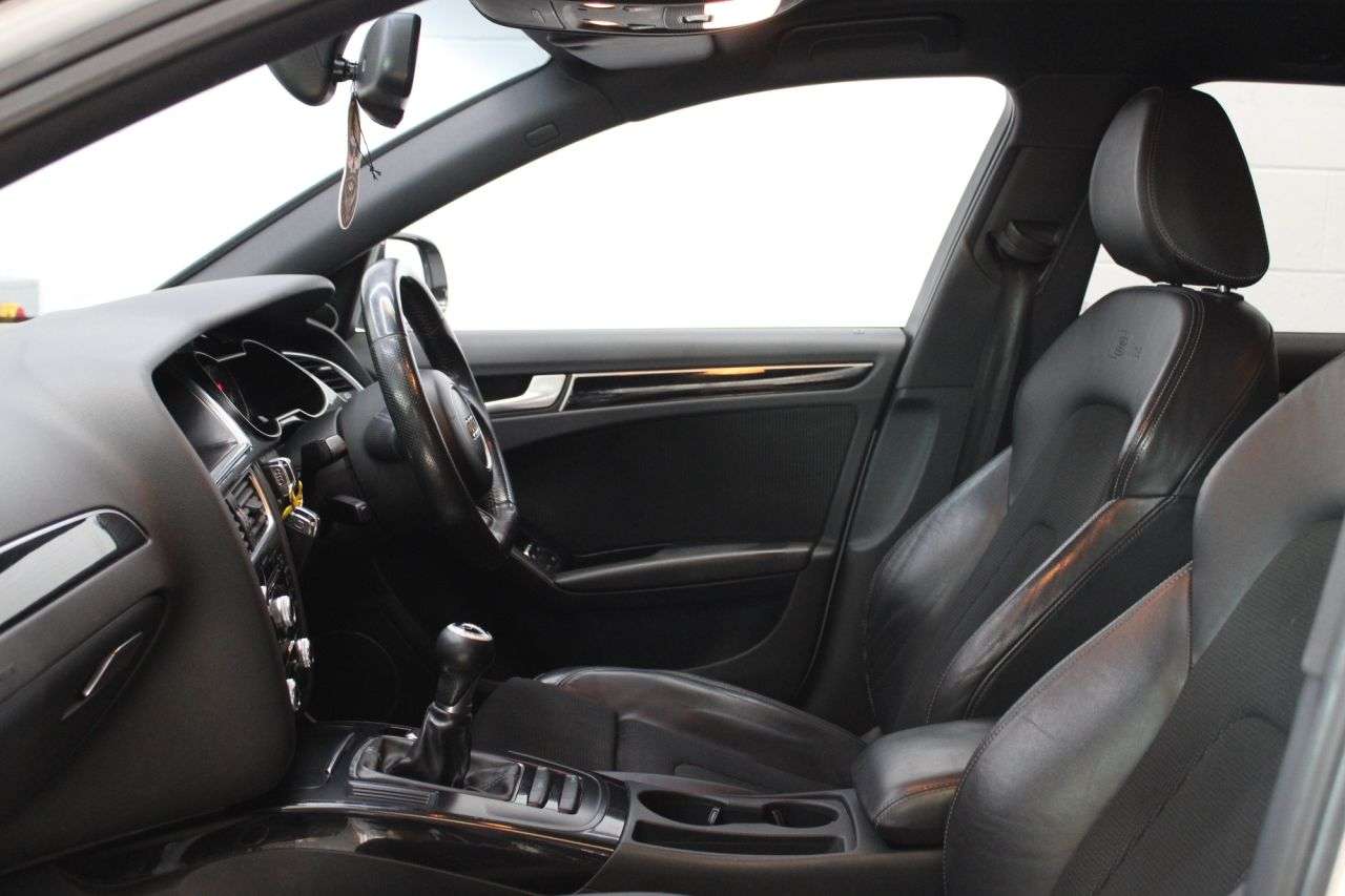 2013 AUDI A4 AVANT 2013 AUDI A4 AVANT