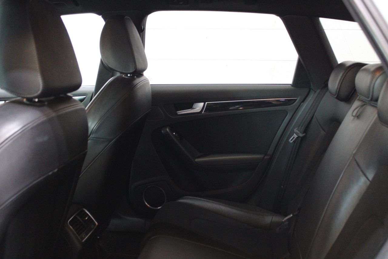 2013 AUDI A4 AVANT 2013 AUDI A4 AVANT